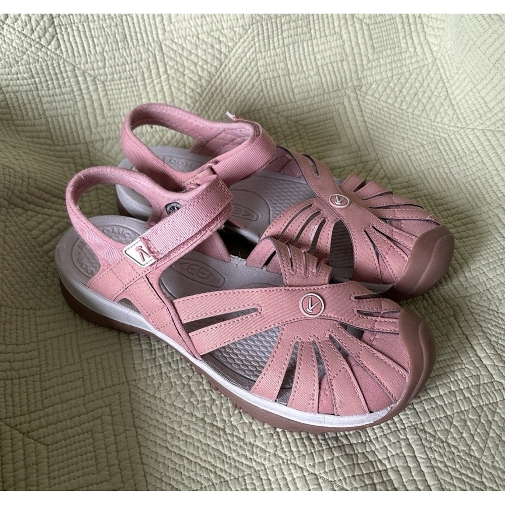 Keen Rose Pink Sandals Cutout Closed Toe Design Cushioned EVA Traction Women 8